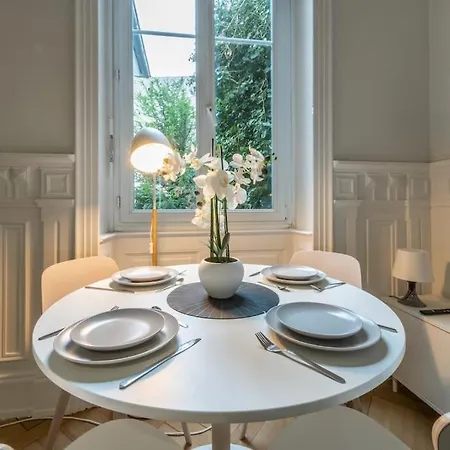 Appartement Les Suites Schuman - Hyper Centre - Gare - Fibre - Rbnb Mulhouse